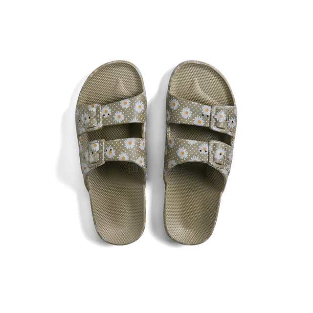 FM-DAISY-DOT-KHAKI-SLIDES